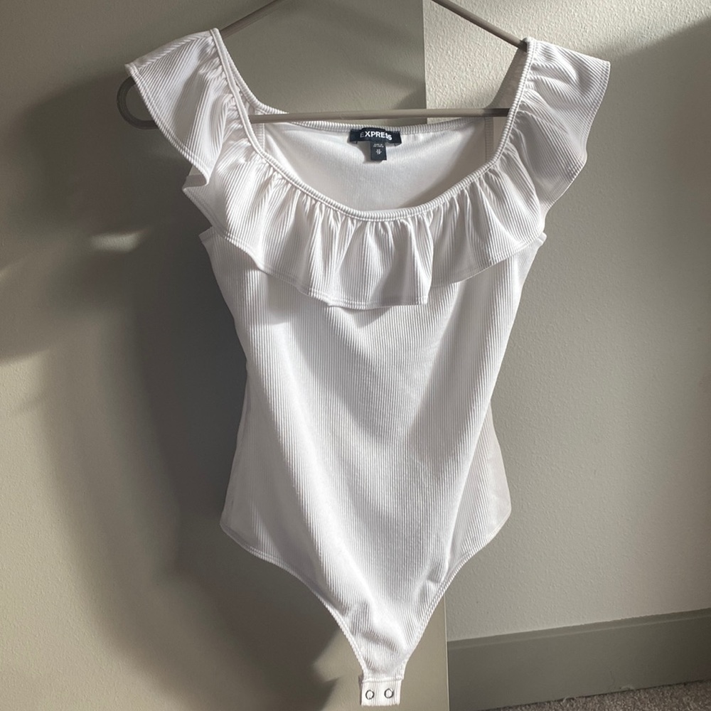 Express ruffle shoulder ribbed bodysuit